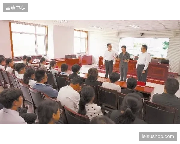桑加雷的屏障作用至关重要，他将负责保护禁区前沿的第二落点。